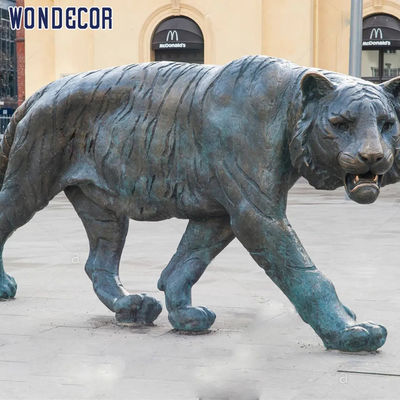 Outdoor Bronze Statues Sculpture Bronze Tiger Figurine Life Size 135cm