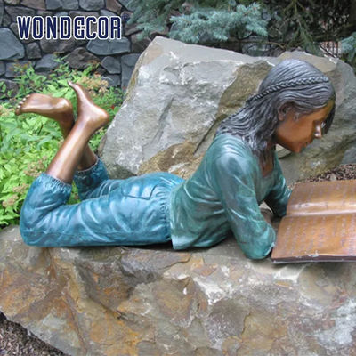 Customized outdoor garden decoration, life-size bronze statue of a girl reading on her stomach