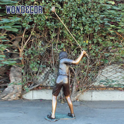 Customized garden decoration, life-size bronze statue of teenagers playing golf