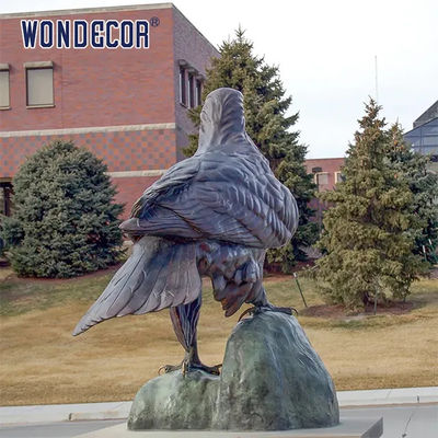 OEM brown Custom Bronze Sculpture 90cm Garden Eagle Sculpture