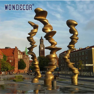 Striking Lifelike Bronze Statues Sculpture Eye Catching