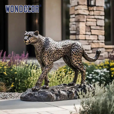 Casting Animal Lifelike Bronze Life Size Cheetah Statue For Outdoor