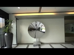 Rzeźba ze stali nierdzewnej