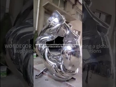 Rzeźba ze stali nierdzewnej