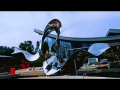 Rzeźba ze stali nierdzewnej